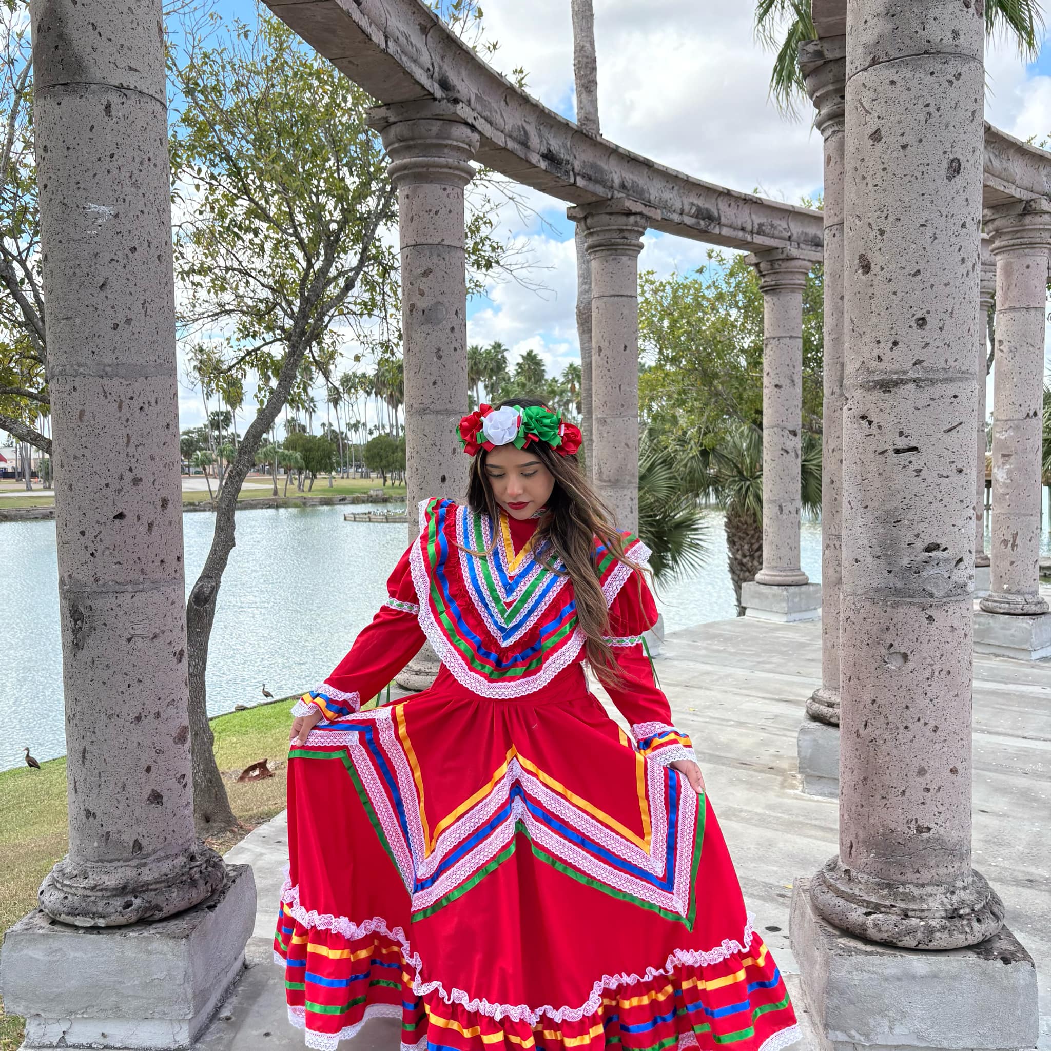 Beautiful Women's Jalisco Dress - Mexican Culture Costume - Handmade Dresses