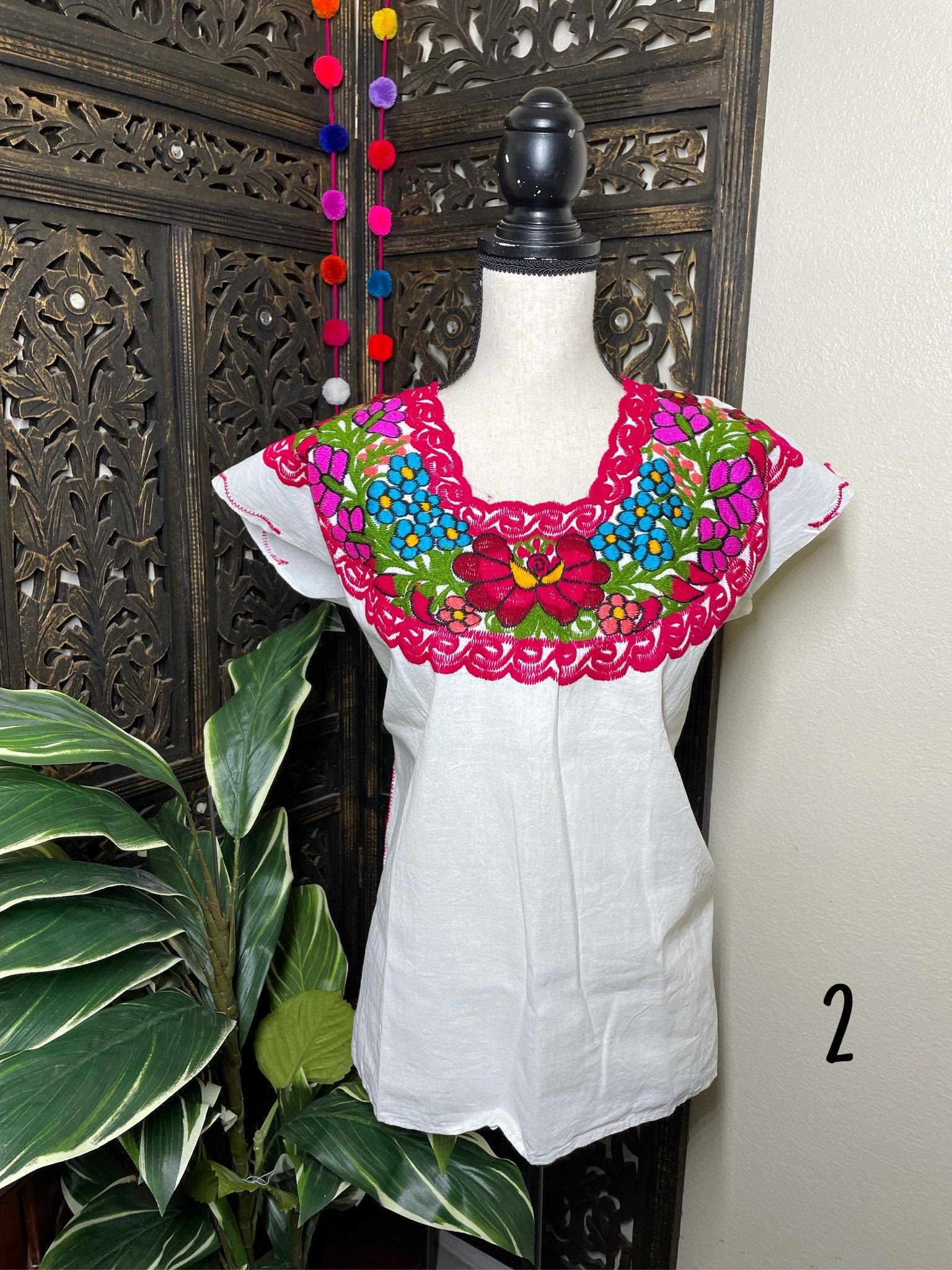 Artisanal Blouse w/Gorgeous Embroidery from Chiapas, Mexico