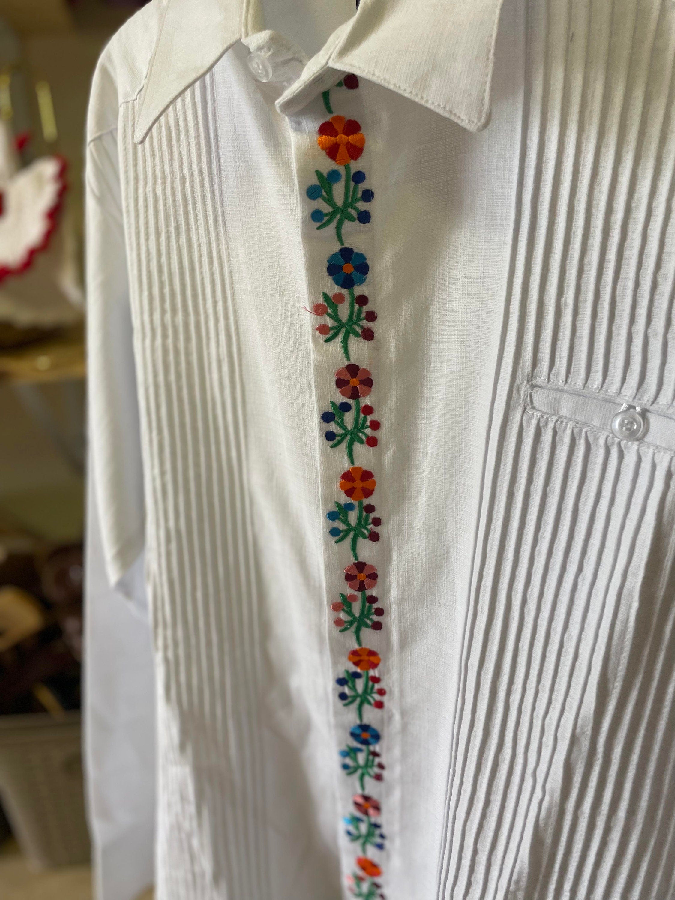 Authentic & Traditional Men’s Guayabera - Made in Yucatán, Mexico - Made by our Mexican Partners