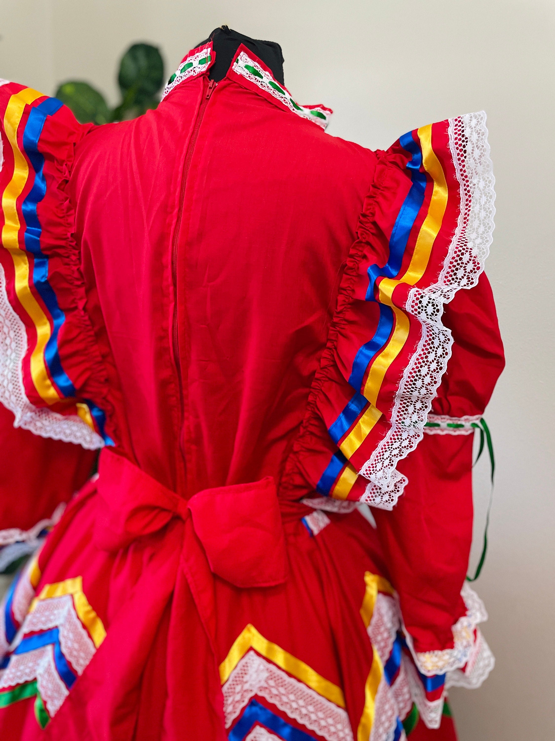 Beautiful Women's Jalisco Dress - Mexican Culture Costume - Handmade Dresses